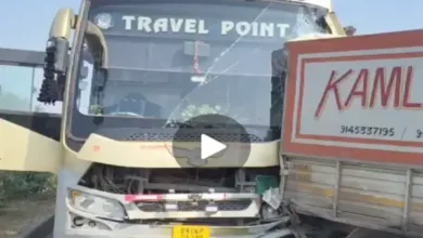 NH-44 पर ट्राले में घुसी पिकअप, पीछे से यात्री बस भी भिड़ी: 30 से अधिक यात्री सवार, मच गया हड़कंप.... देखें पूरा वीडियो 22 20261026171102 MAL1yvNX