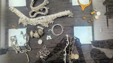 सूने मकानों में चोरियां करने वाले दो आरोपी गिरफ्तार, 7 लाख के जेवर बरामद 6 20261027101734 Y4De7IQ6