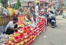 चांद के दीदार की तैयारी, करवा चौथ को लेकर बाजारों में रौनक,जबलपुर में रात 8:17 बजे चंद्रोदय का अनुमान 2 20261028132333 WzIguCiA