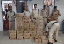 गन्ने के खेत में छिपाकर रखी थी 2 लाख की शराब, क्राइम ब्रांच और केंट पुलिस की संयुक्त कार्रवाई 3 20261029163944 qVL1qsYO