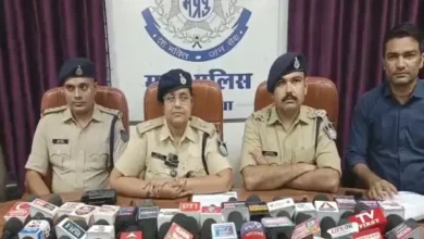 अंतरजिला चोर गिरोह का पर्दाफाश : चार शातिर गिरफ्तार, करीब 23 लाख रुपये का माला बरामद.... देखें पूरा वीडियो 4 20261029164039 dBpghAR6