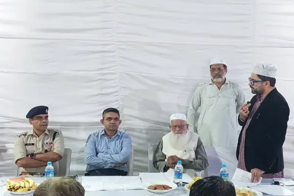 ईटखेड़ी इस्तमागाह की व्यवस्थाओं को लेकर प्रशासन की समीक्षा बैठक , कलेक्टर और एसपी रहे मौजूद, यातायात, सुरक्षा के इंतजामों के साथ मेट्रो प्रोजेक्ट के निर्माण कार्य पर हुई चर्चा 1 20261030221755 kYypagnT