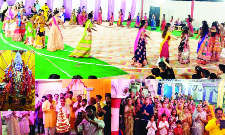 गरबा की शानदार प्रस्तुति, झूमे श्रद्धालु, चंडिका मंदिर में हर रोज हो रहे विविध धार्मिक कार्यक्रम 1 222