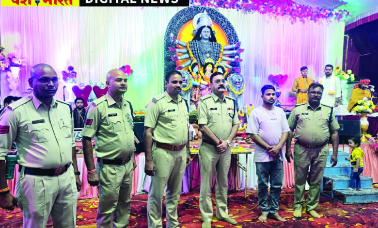 गरबा पंडालों में शक्ति टीम तैनात, नवरात्रि पर पुलिस अलर्ट, पैदल गश्त एवं मोबाइल पेट्रोलिंग, 8 बजे से देर रात तक गरबा स्थलों पर निगरानी रखेगी चीता टीम एवं एफआरवी 1 228