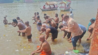 नर्मदा में आस्था डुबकी, पितरों के निमित्त किया तर्पण-पिंडदान 7 26a6daeb a7fc 487a a4bf 1353230d64df