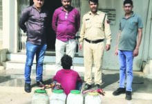 60 लीटर अवैध महुआ शराब जब्त, आरोपी गिरफ्तार, बाइक जब्त, बड़वारा पुलिस ने की कार्रवाई 8 61
