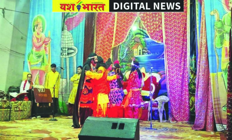 श्रीराम के त्याग और केवट की अनन्य भक्ति देख भावविभोर हुए दर्शक, गोल बाजार रामलीला मैदान में उमड़ रही श्रद्धालुओं की भीड़ 1 8888