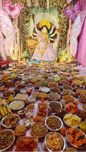 मां भगवती को अर्पित किया गया छप्पन भोग, नीम करोली बाबा के दरबार में उमड़ रही श्रद्धा , बटरफ्लाई थीम पर आधारित है झांकी, कन्या पूजन कर शैक्षणिक सामग्री एवं प्रसाद वितरित गए। 2 IMG 20261017 WA0065