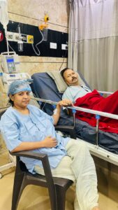 करवा चौथ पर पत्नी ने चांद नहीं, पति के लिए मांगा जीवन; किडनी दान कर बचाई जान 2 IMG 20261029 WA0034 1