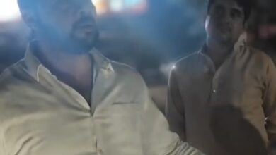 एसबीआई चौक पर पंडाल पीछे करने की समझाइश पर विवाद का वीडियो वायरल , कांग्रेस नेता जतिन राज और रामेश्वर गिरी पर केस दर्ज... देखें वीडियो 2 IMG 20261009 225615