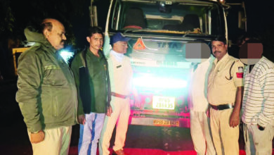 शराब पीकर वाहन चलाना पड़ा भारी, बड़वारा पुलिस ने ट्रेलर और पिकअप को किया जब्त 1 Page 6
