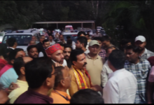 चंद्रशेखर तिवारी के समर्थन में पुलिस आयुक्त कार्यालय पहुंचे सैकड़ों लोग, ज्ञापन सौंपकर कार्रवाई की मांग 3 Screenshot 20261027 181933 Photos